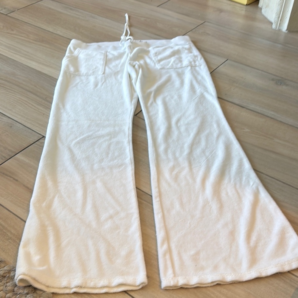 Juicy couture White terry wideleg drawstring track Pants. Size 28